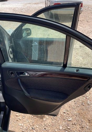 MERCEDES-BENZ CLASE C (BM 203) BERLINA — vehículo donante para recambios 