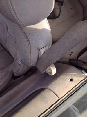 CINTURON SEGURIDAD DELANTERO IZQUIERDO