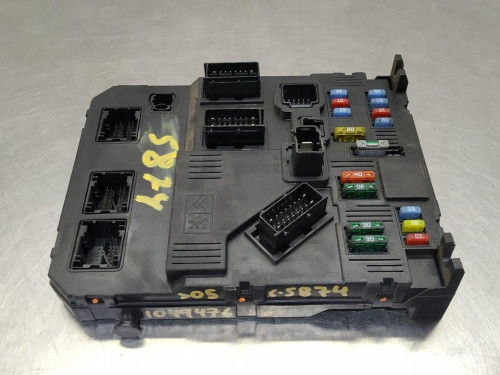 CAJA RELES / FUSIBLES CITROEN XSARA PICASSO 