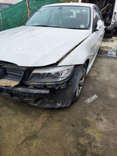  BMW SERIE 3 BERLINA (E90) 