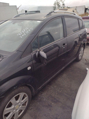  TOYOTA COROLLA VERSO (R1) 