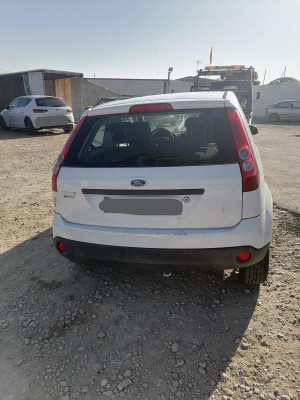 FORD FIESTA (CBK)