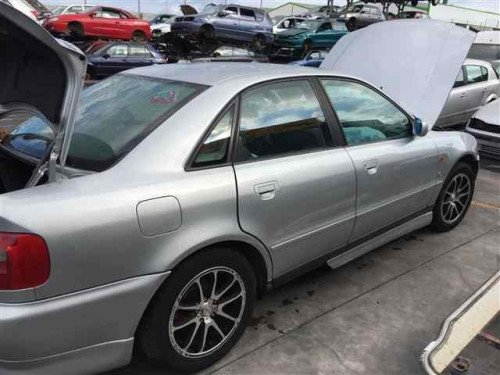  AUDI A4 BERLINA (B5) 