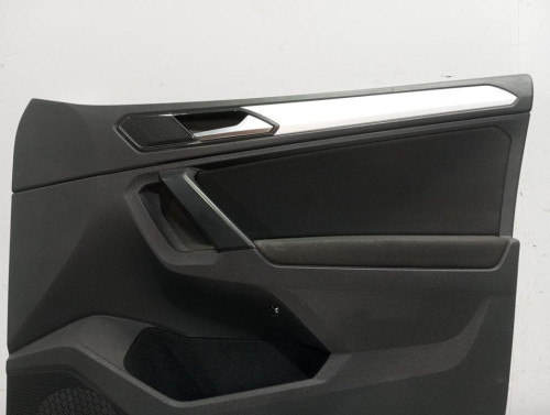  GUARNECIDO PUERTA DELANTERA DERECHA Volkswagen TIGUAN (AD1) 