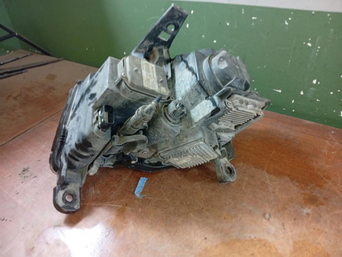 FARO DERECHO JEEP GRAND CHEROKEE (WK) 