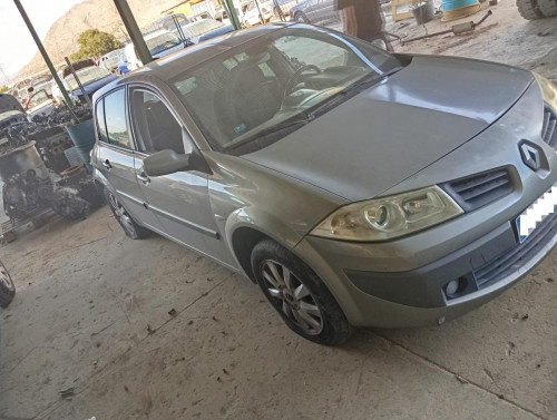  RENAULT MEGANE II BERLINA 5P 