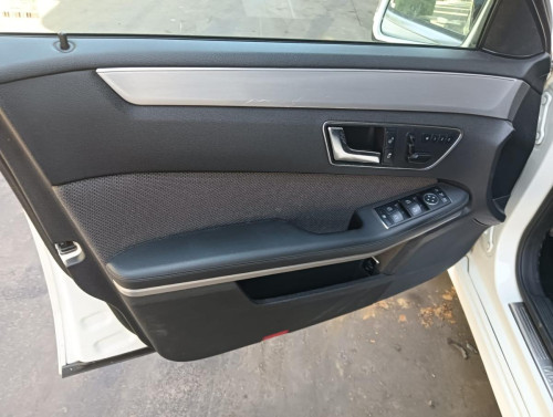 MERCEDES-BENZ CLASE E (BM 212) LIM. — vehículo donante para recambios 