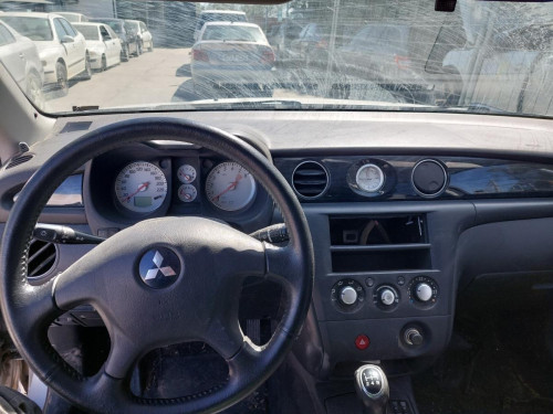 MITSUBISHI OUTLANDER (CU0W) 