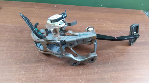 PEDAL FRENO TOYOTA YARIS (KSP1/NLP1/NSP1) 