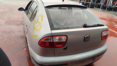 SEAT LEON (1M1) — vehículo donante para recambios 