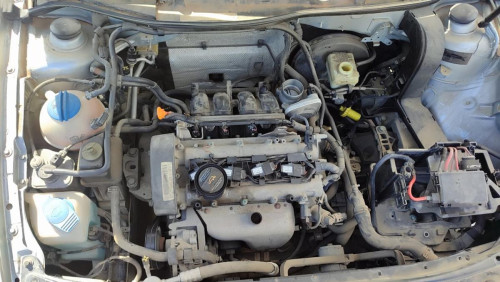 SEAT LEON (1M1) — vehículo donante para recambios 