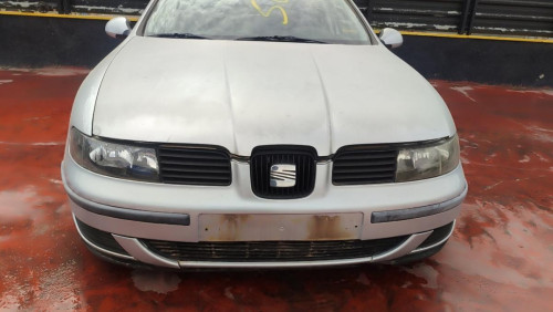 SEAT LEON (1M1) — vehículo donante para recambios 