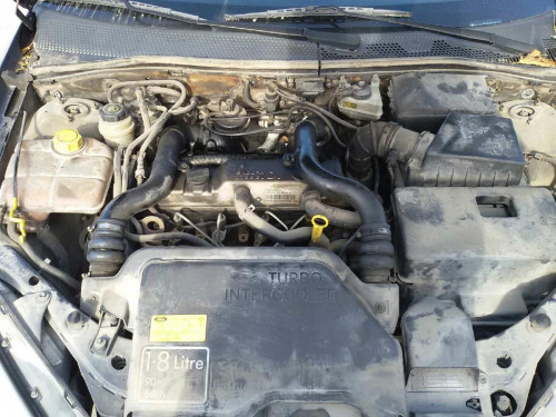  FORD FOCUS BERLINA (CAK) 