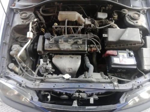  TOYOTA AVENSIS BERLINA (T22) 