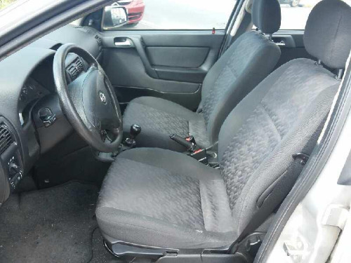 OPEL ASTRA G BERLINA — vehículo donante para recambios 