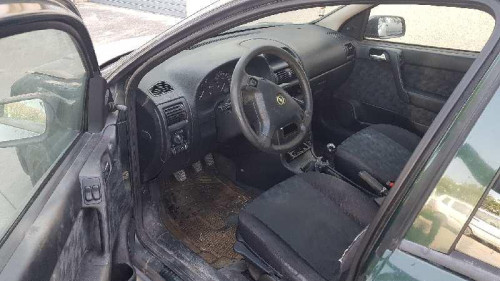 OPEL ASTRA G BERLINA — vehículo donante para recambios 