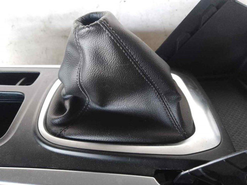 GUARNECIDOS PALANCA CAMBIO RENAULT MEGANE IV SPORT TOURER 