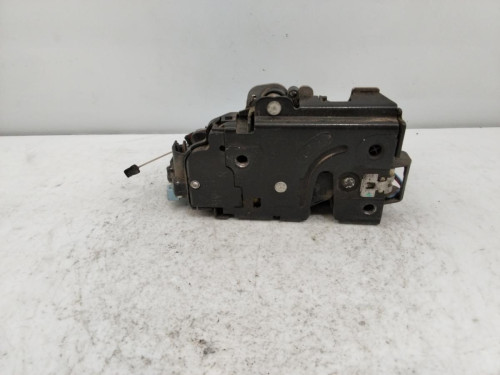 CERRADURA PUERTA DELANTERA DERECHA Skoda OCTAVIA BERLINA (1U2) 