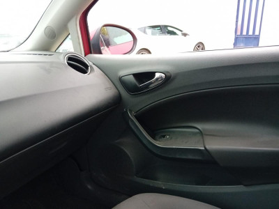 SEAT IBIZA BERLINA (6J5)