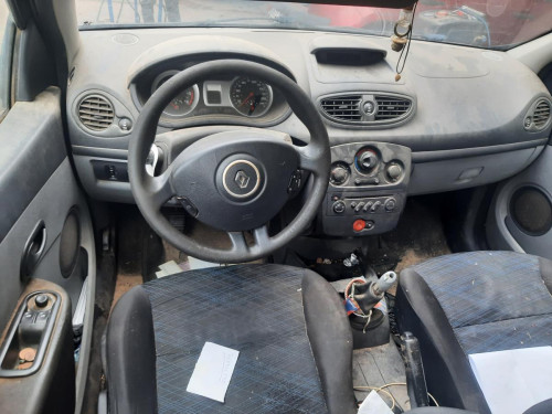  RENAULT CLIO III 