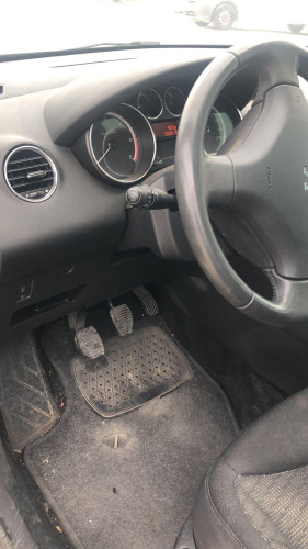 PEUGEOT 308 SW — vehículo donante para recambios 