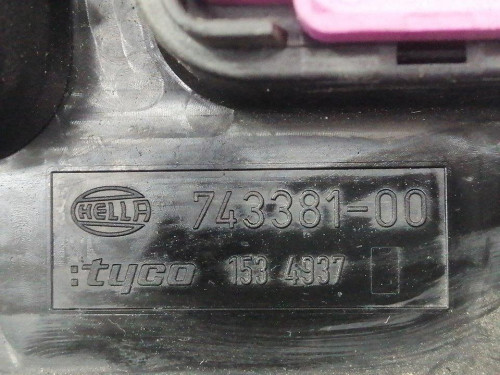  CAJA RELES / FUSIBLES Opel ASTRA H BERLINA 
