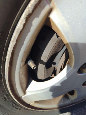 PINZA DE FRENO DELANTERA IZQUIERDA