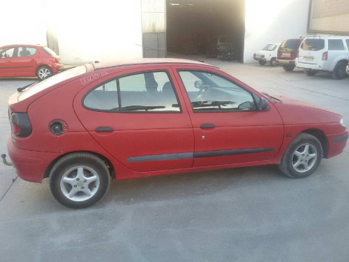  RENAULT MEGANE I BERL./ BERL. CON PORTÓN (BA0) 