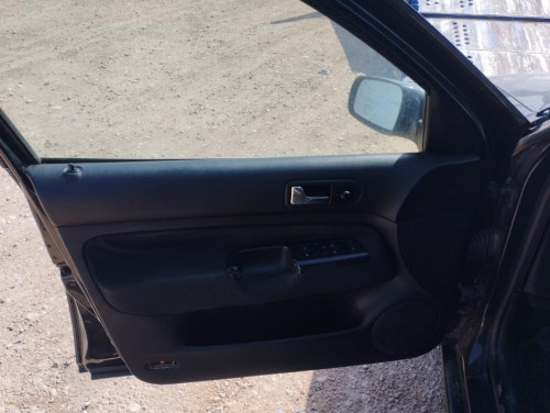 VOLKSWAGEN GOLF IV BERLINA (1J1)(10.1997) — автомобиль-донор на запчасти 