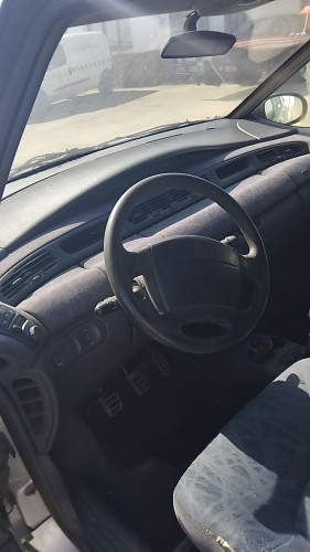 Renault Espace /Grand Espace (JE0)(2000->) 2.2 dCi Authentique (JE0K/S) — vehículo donante para recambios 
