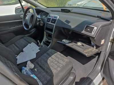 PEUGEOT 307 (S1)(04.2001)