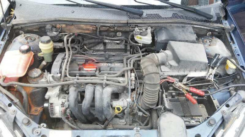  FORD FOCUS BERLINA (CAK) 