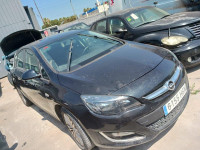 OPEL ASTRA J SEDÁN