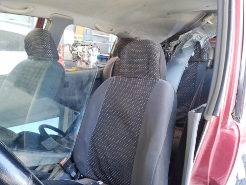 NISSAN TERRANO II (R20) — vehículo donante para recambios 
