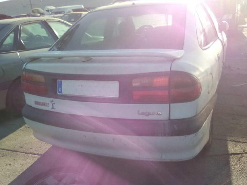  RENAULT LAGUNA (B56) 