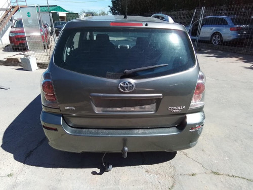  TOYOTA COROLLA VERSO (R1) 