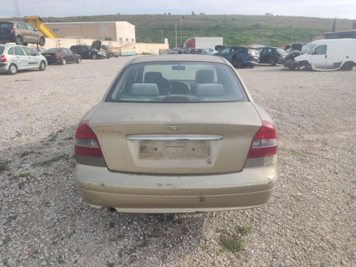  DAEWOO NUBIRA BERLINA 