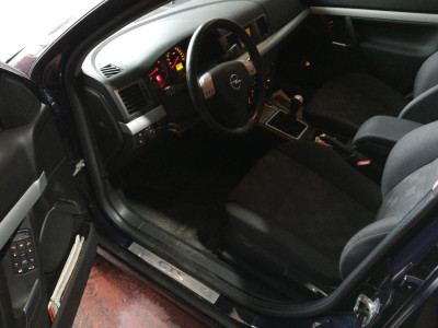 OPEL VECTRA C BERLINA
