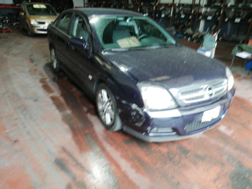 OPEL VECTRA C BERLINA — vehículo donante para recambios 