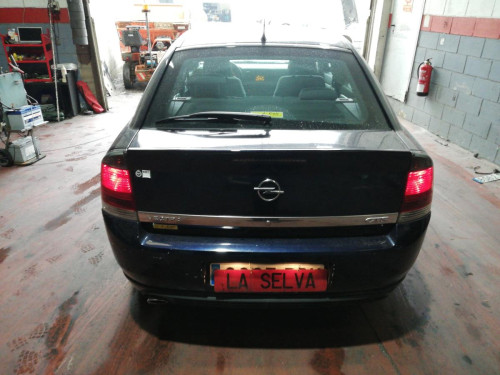 OPEL VECTRA C BERLINA — vehículo donante para recambios 