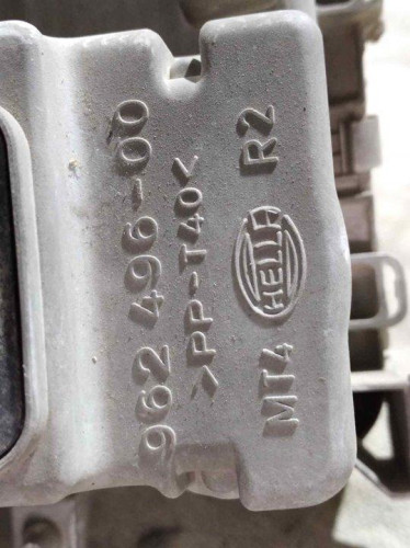 FARO DERECHO Volkswagen POLO III (6N1) 