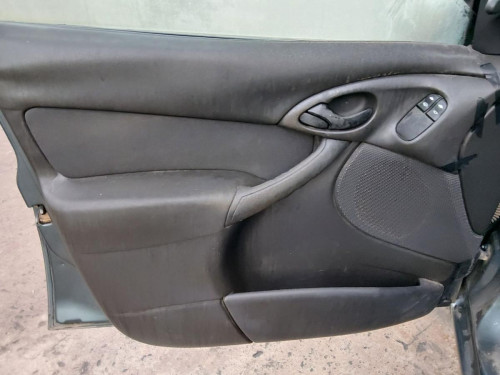 FORD FOCUS BERLINA (CAK) — автомобиль-донор на запчасти 