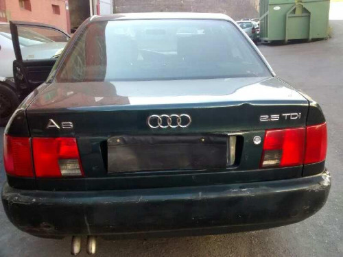  AUDI 100 BERLINA (C4) 