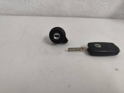  CONMUTADOR DE ARRANQUE SKODA OCTAVIA BERLINA (1Z3) 