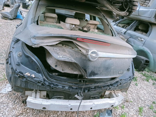  OPEL INSIGNIA BERLINA 
