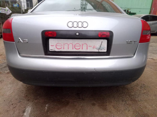  AUDI A6 BERLINA (4B2) 