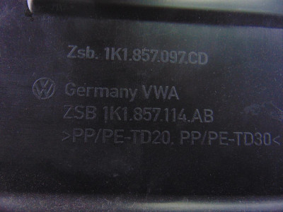 GUANTERA, VOLKSWAGEN, GOLF VI (5K1)(10.2008)