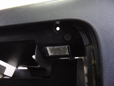 GUANTERA, VOLKSWAGEN, GOLF VI (5K1)(10.2008)