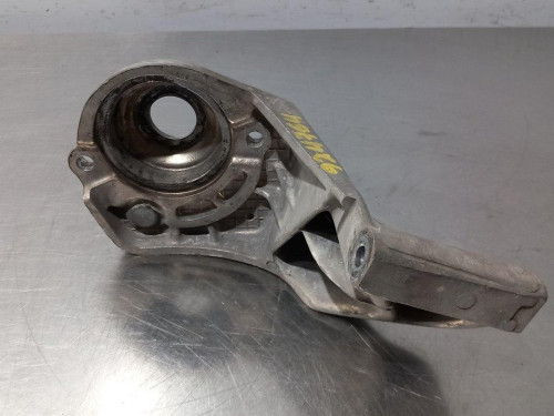  BRAZO SUSPENSION SUPERIOR DELANTERO DERECHO 