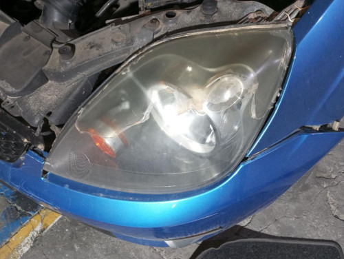 FARO IZQUIERDO Ford FIESTA (CBK) 